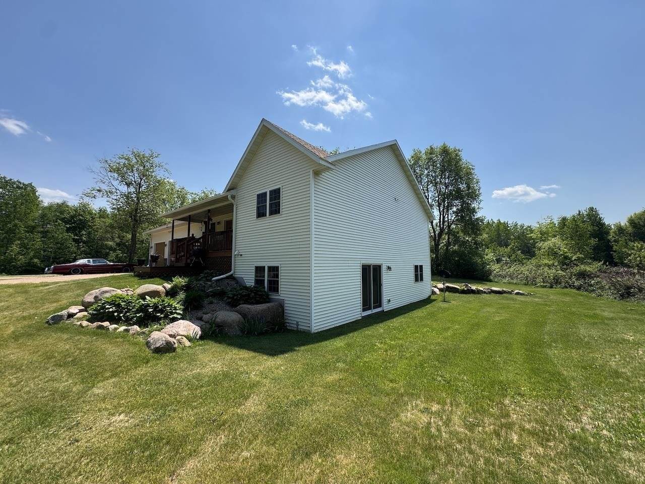 212382 Deer Path Lane, Hatley, WI 54440