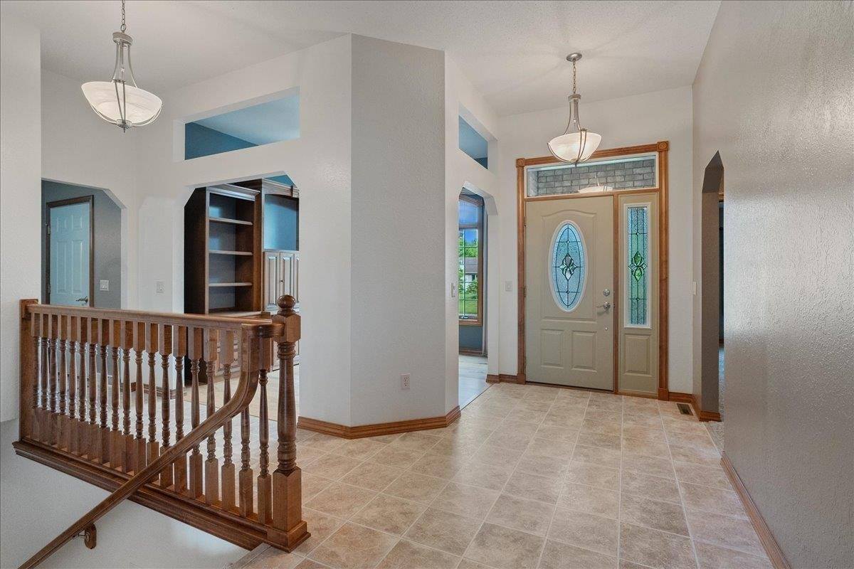 1606 N Jean Avenue, Marshfield, WI 54449