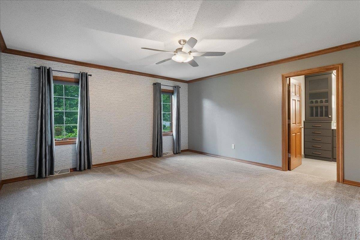 1606 N Jean Avenue, Marshfield, WI 54449