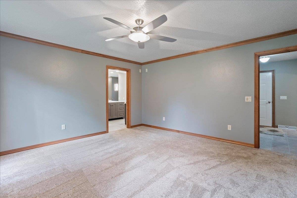 1606 N Jean Avenue, Marshfield, WI 54449