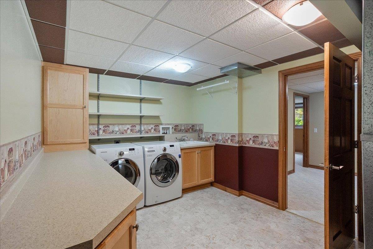 1606 N Jean Avenue, Marshfield, WI 54449