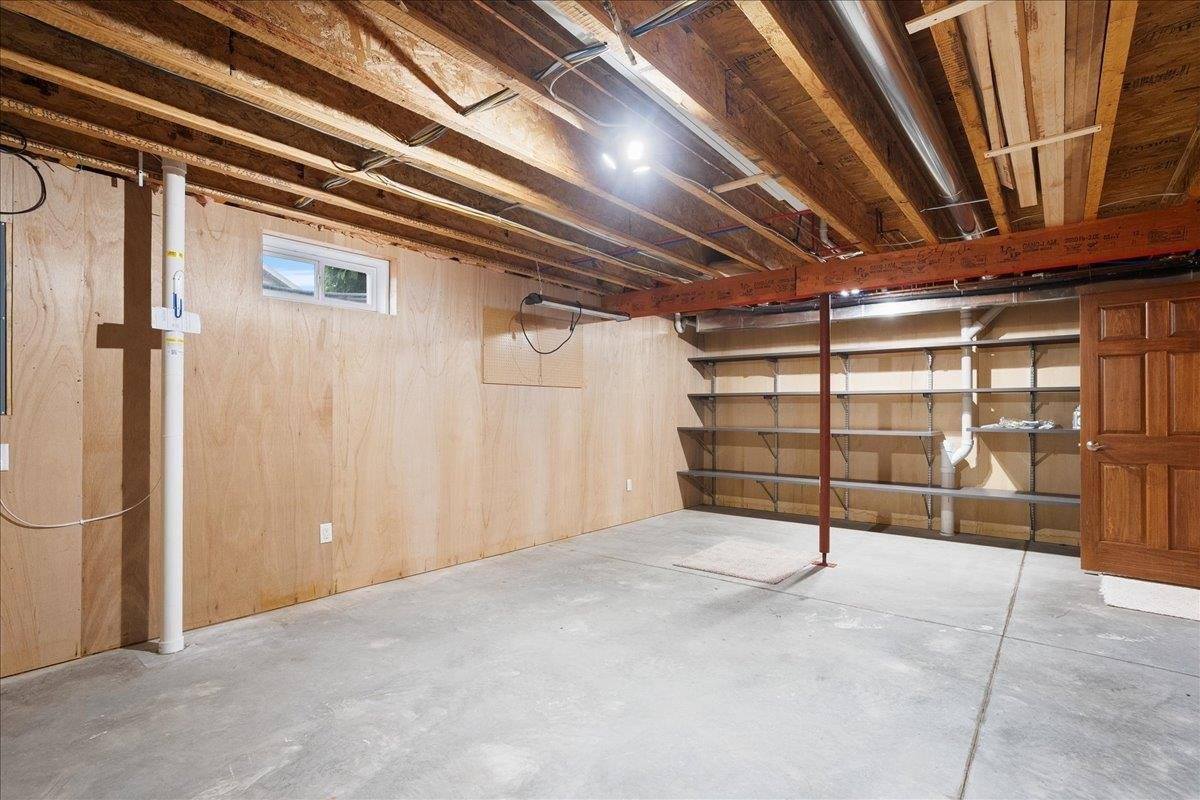 1606 N Jean Avenue, Marshfield, WI 54449