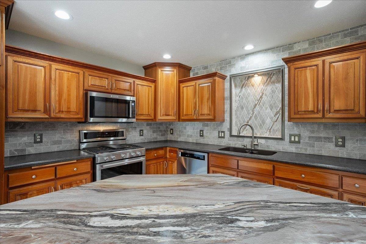 1606 N Jean Avenue, Marshfield, WI 54449