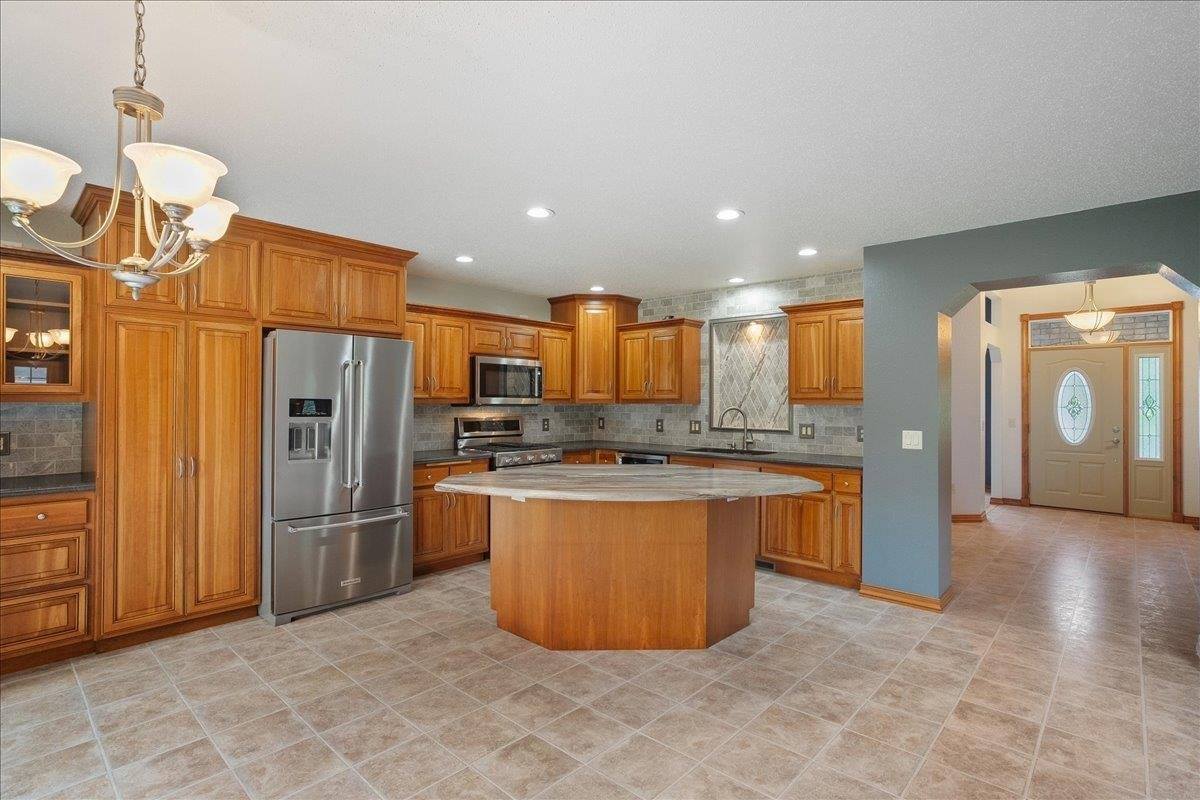 1606 N Jean Avenue, Marshfield, WI 54449