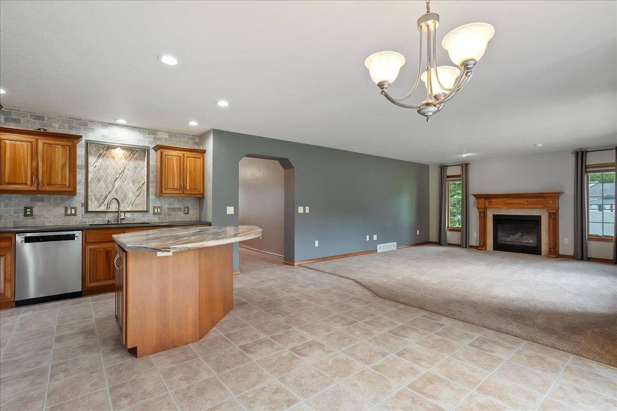 1606 N Jean Avenue, Marshfield, WI 54449