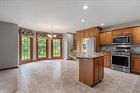 1606 N Jean Avenue, Marshfield, WI 54449