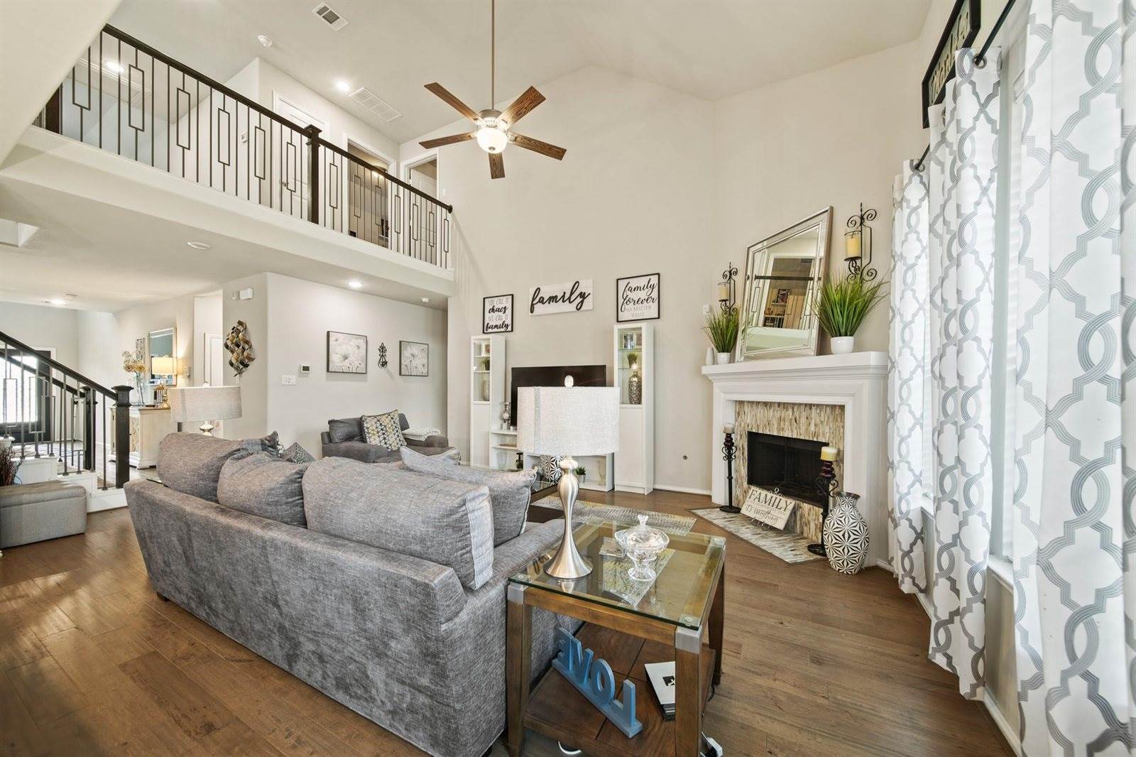 4320 Mesquite Terrace Drive, Manvel, TX 77578