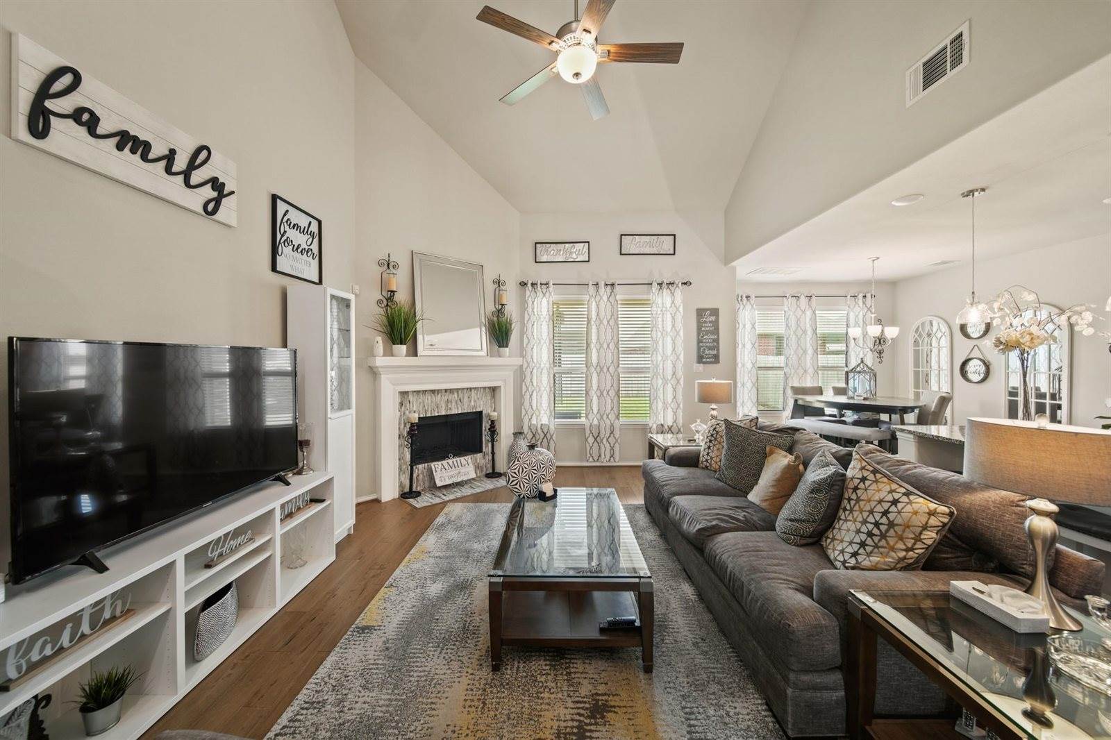 4320 Mesquite Terrace Drive, Manvel, TX 77578