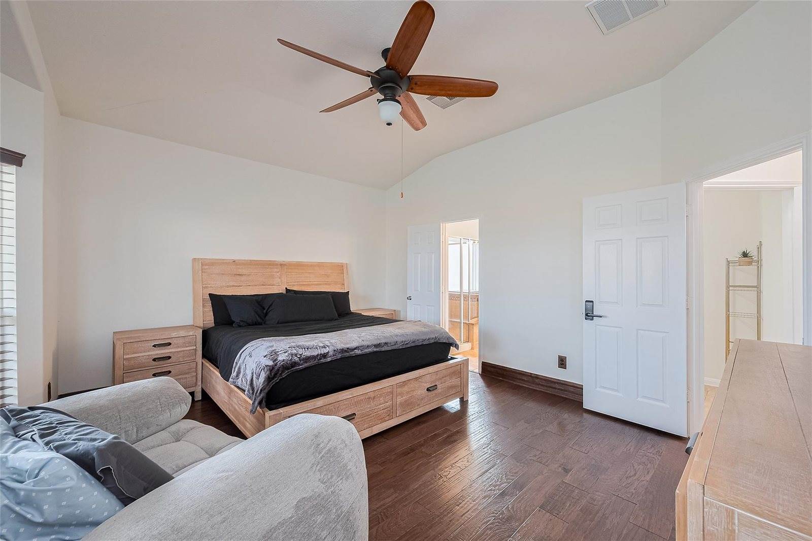 24411 Lakecrest Town Drive, Katy, TX 77493