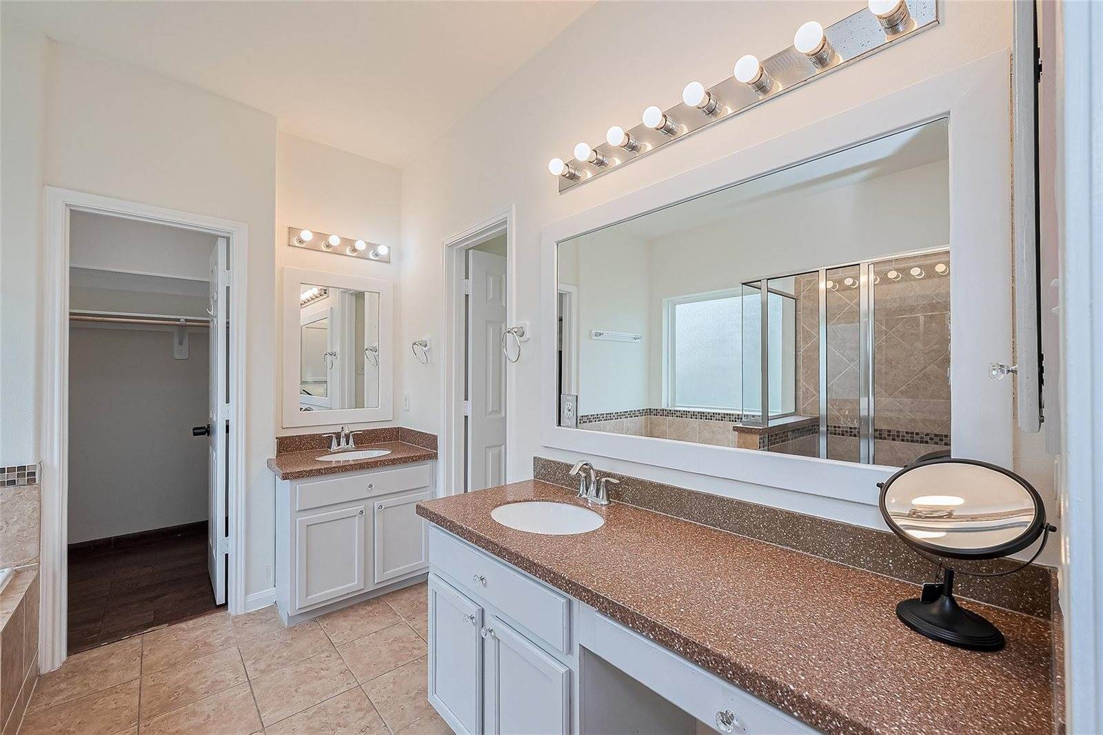 24411 Lakecrest Town Drive, Katy, TX 77493