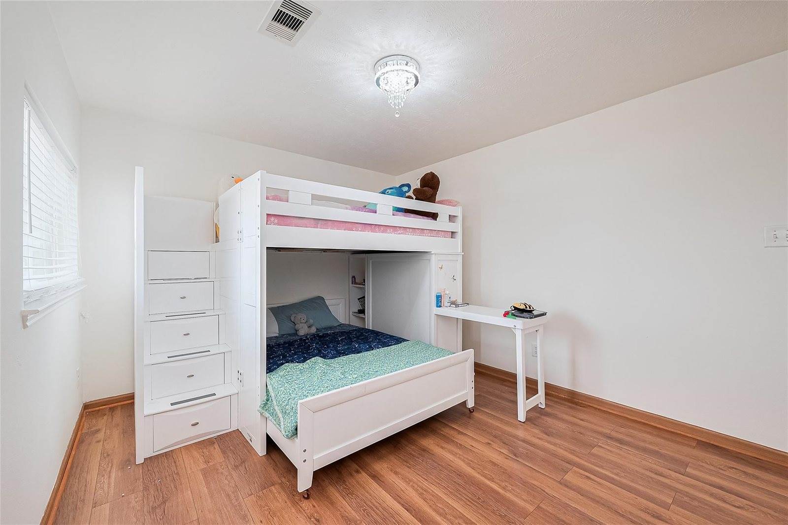 24411 Lakecrest Town Drive, Katy, TX 77493