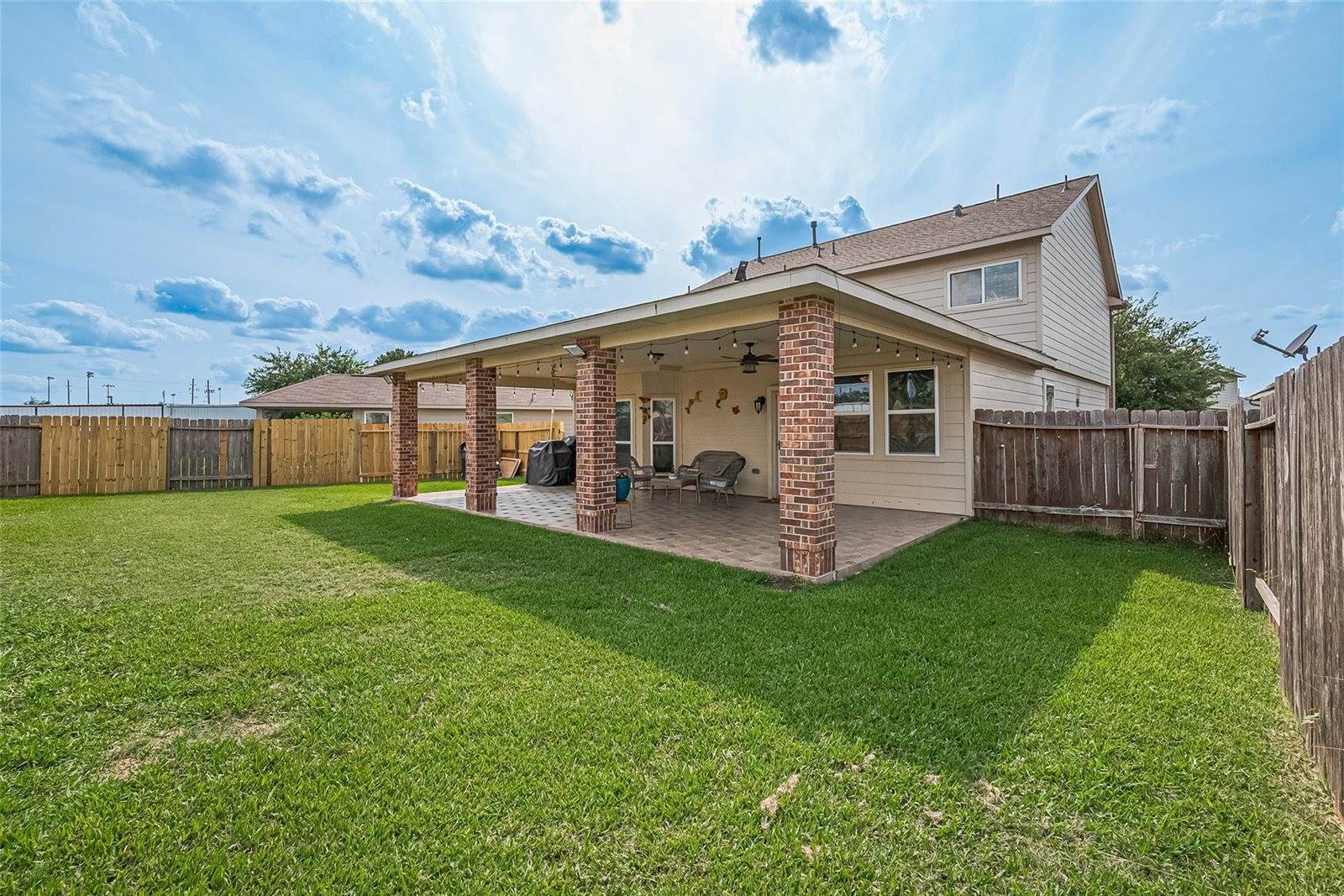 24411 Lakecrest Town Drive, Katy, TX 77493