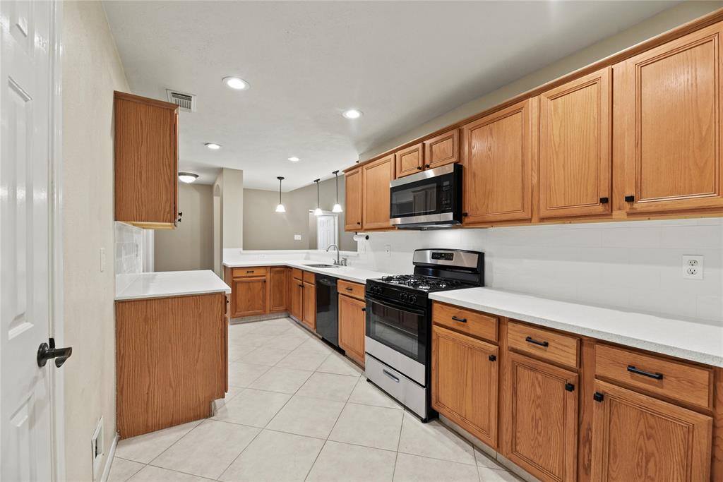 13311 White Oak Landing Boulevard, Houston, TX 77065