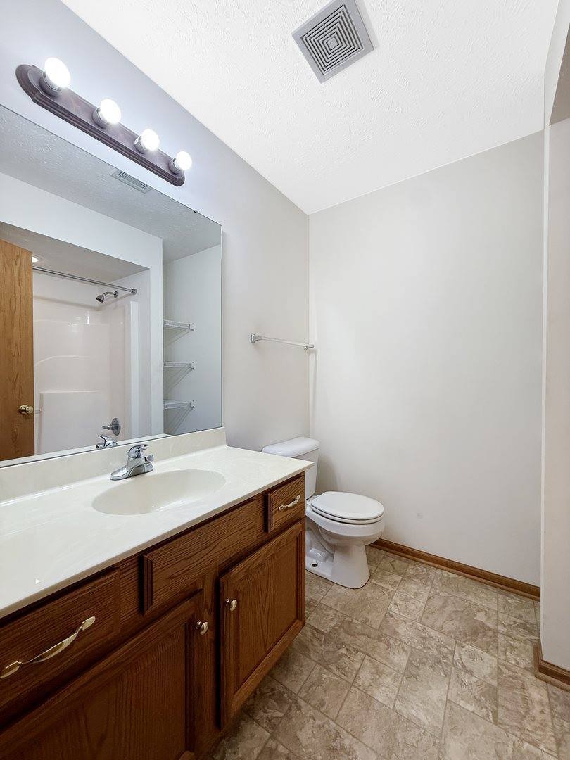 3154 Sandy Pointe Drive, #1, Freeport, IL 61032