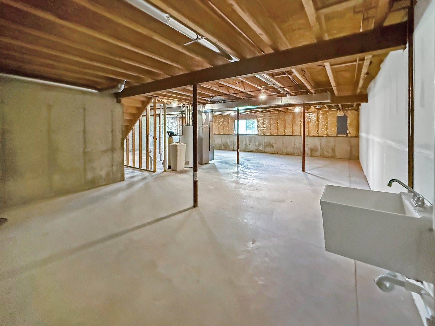 3154 Sandy Pointe Drive, #1, Freeport, IL 61032