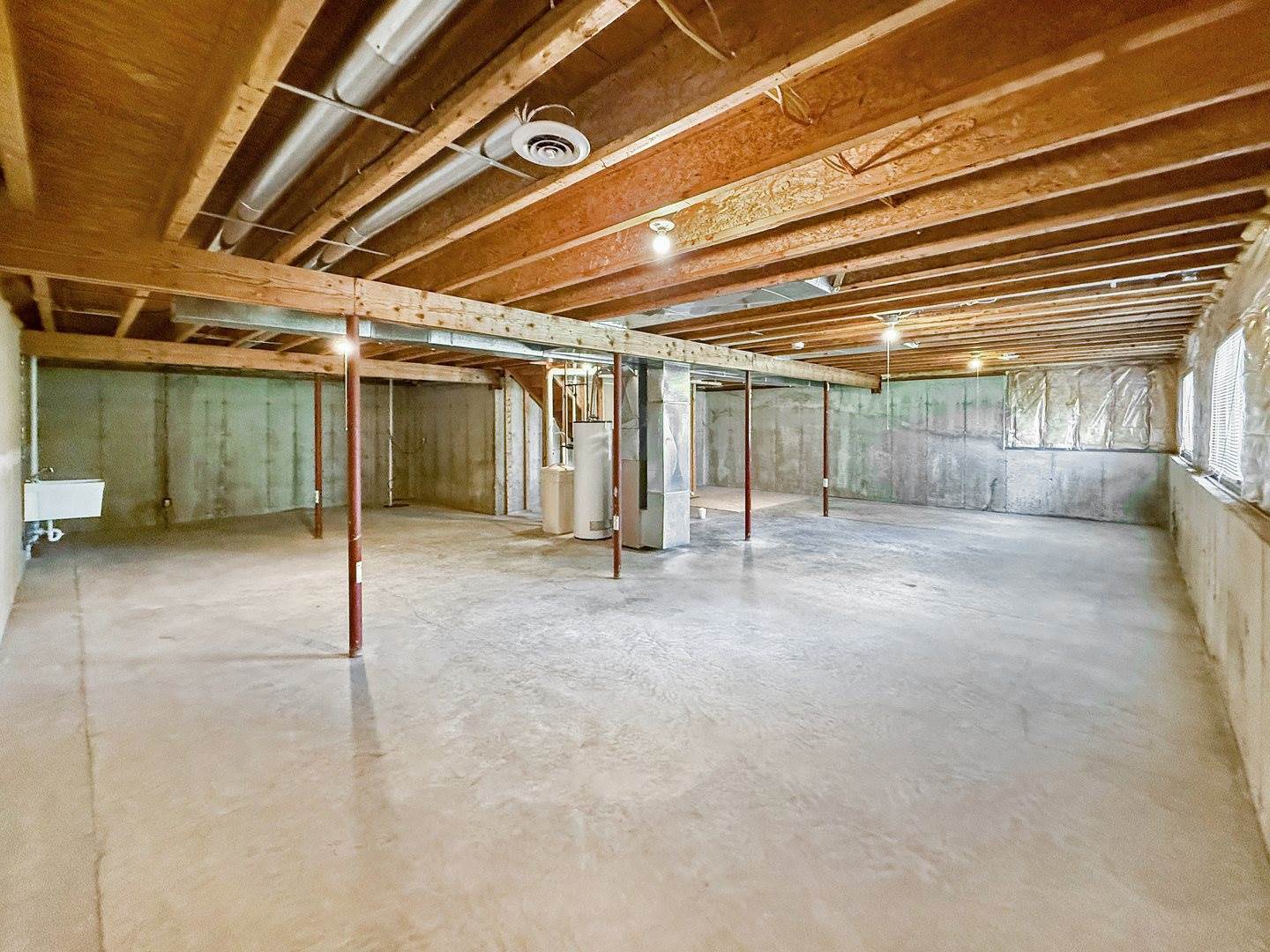 3154 Sandy Pointe Drive, #1, Freeport, IL 61032