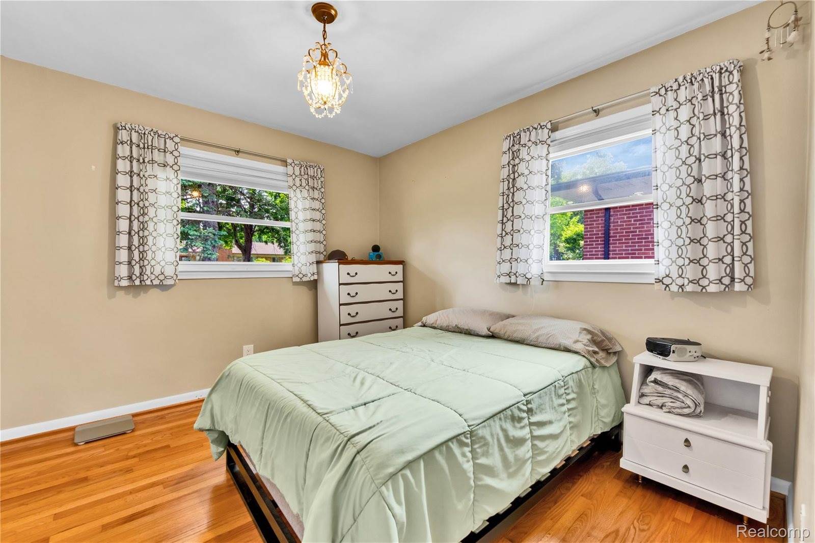 4006 Highfield Road, RoyalOakCity_Oakland, MI 48073