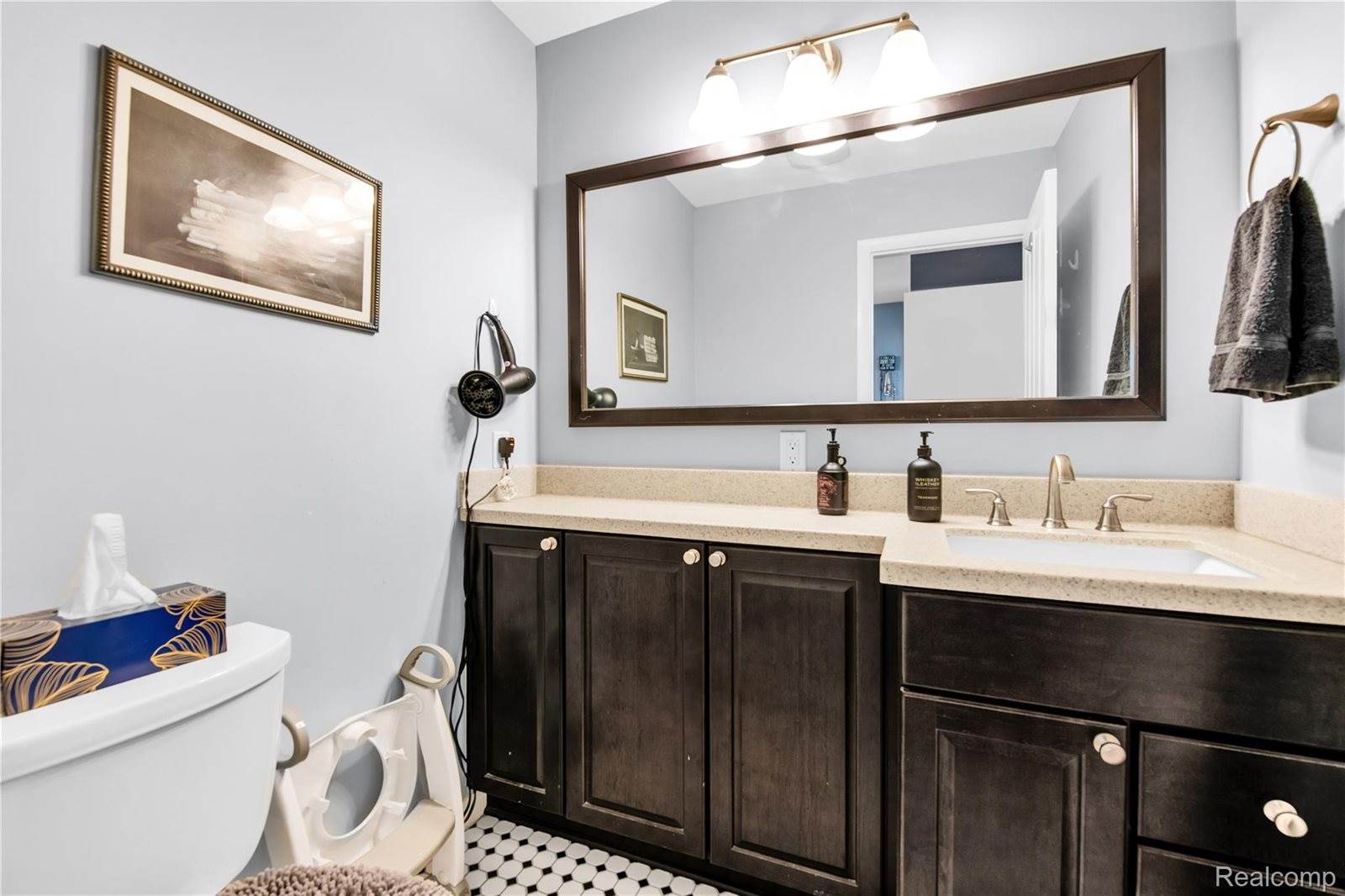 4006 Highfield Road, RoyalOakCity_Oakland, MI 48073