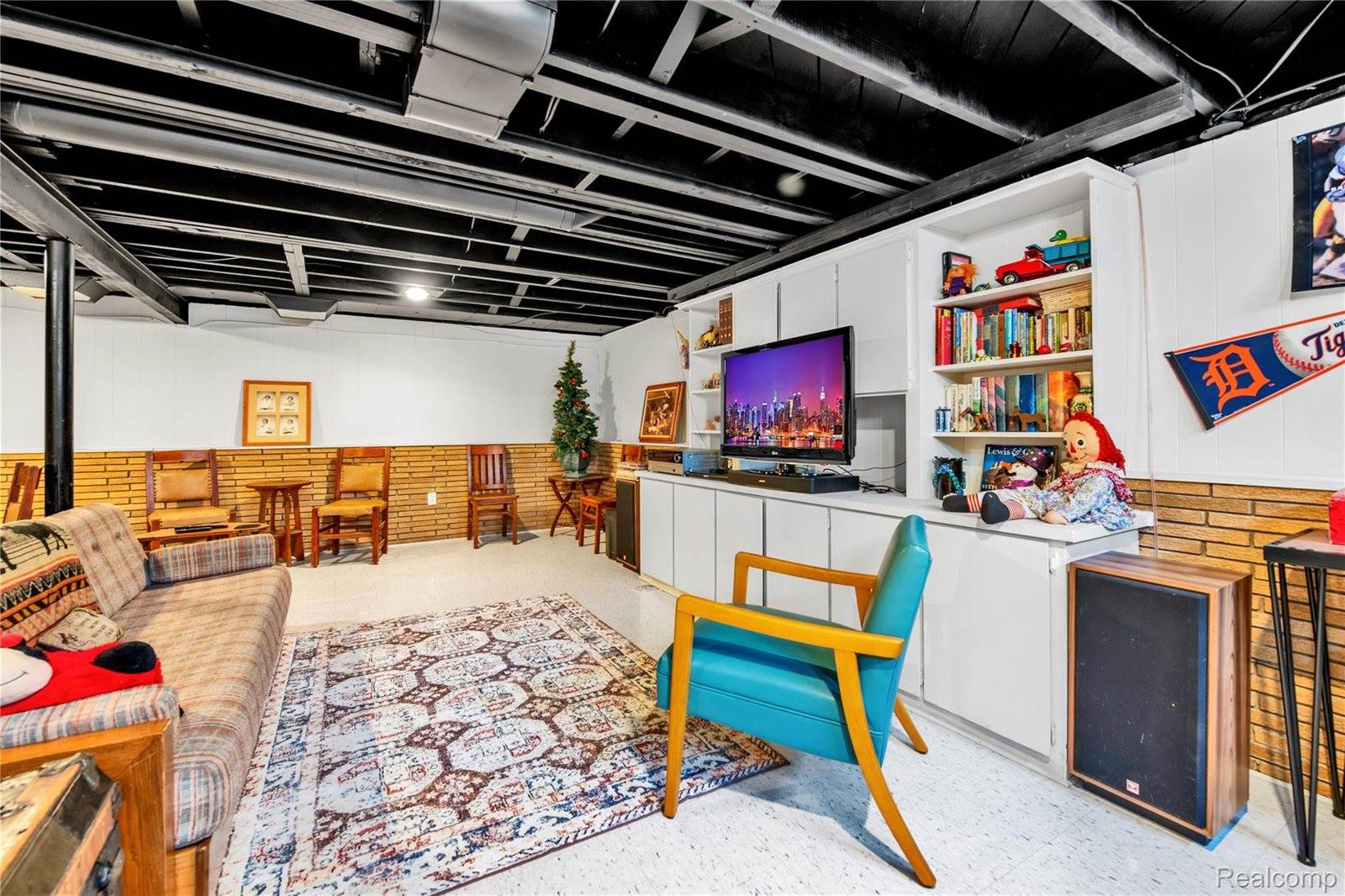 4006 Highfield Road, RoyalOakCity_Oakland, MI 48073