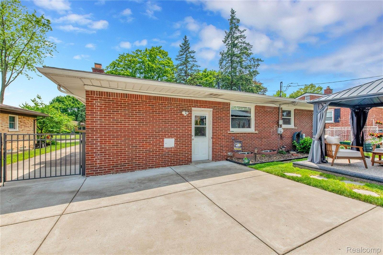 4006 Highfield Road, RoyalOakCity_Oakland, MI 48073