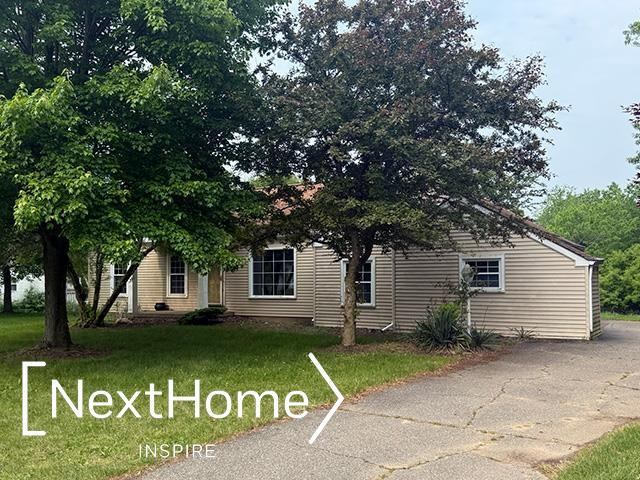 8412 Rondale Common, Grand Blanc, MI 48439