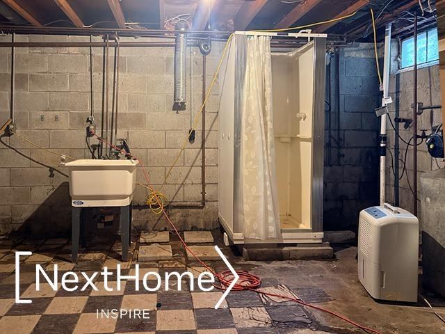 8412 Rondale Common, Grand Blanc, MI 48439