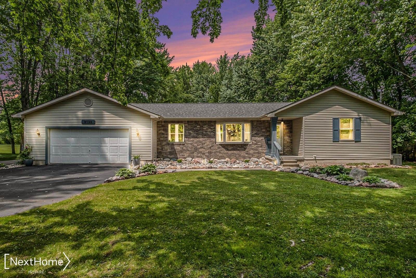 8122 Beecher Road, Flushing, MI 48433