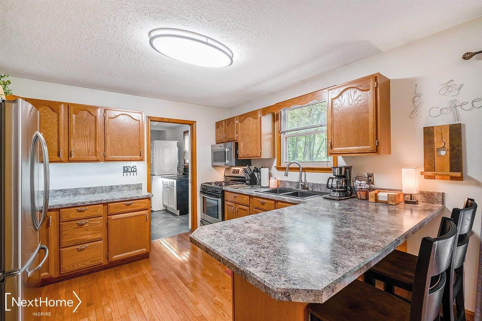 8122 Beecher Road, Flushing, MI 48433