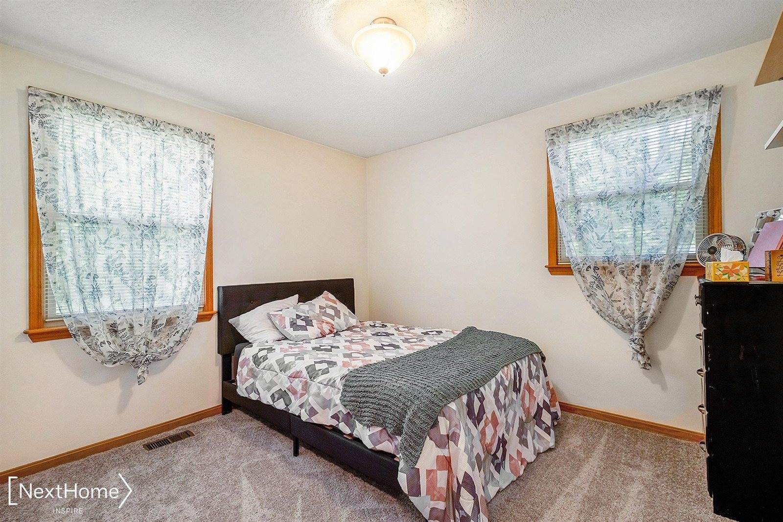 8122 Beecher Road, Flushing, MI 48433