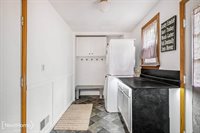 8122 Beecher Road, Flushing, MI 48433