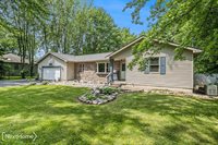 8122 Beecher Road, Flushing, MI 48433