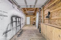 8122 Beecher Road, Flushing, MI 48433