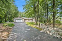 8122 Beecher Road, Flushing, MI 48433