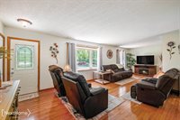 8122 Beecher Road, Flushing, MI 48433