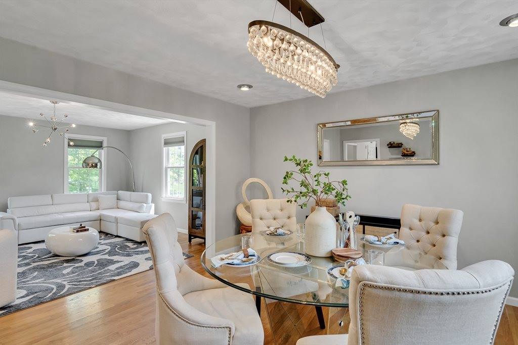 7 Sequoia Dr, Wilmington, MA 01887