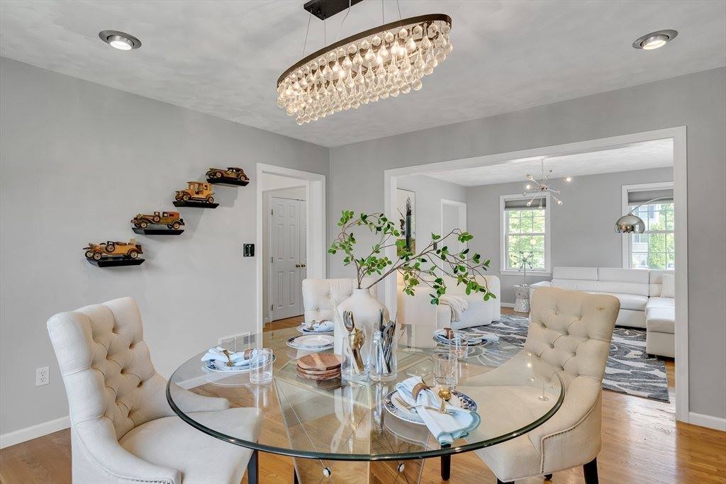 7 Sequoia Dr, Wilmington, MA 01887