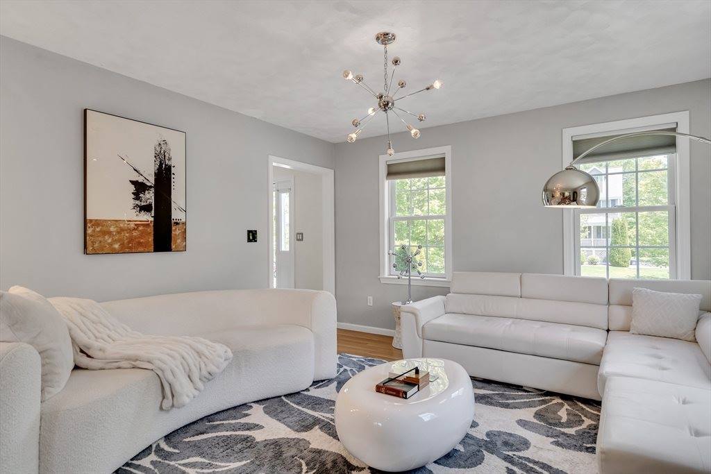 7 Sequoia Dr, Wilmington, MA 01887