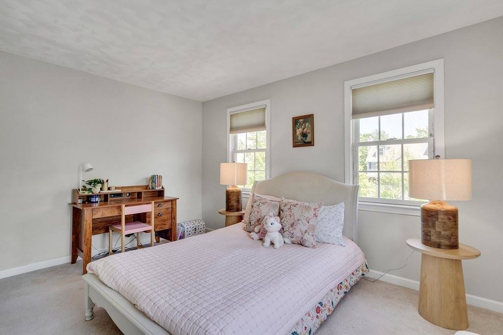 7 Sequoia Dr, Wilmington, MA 01887