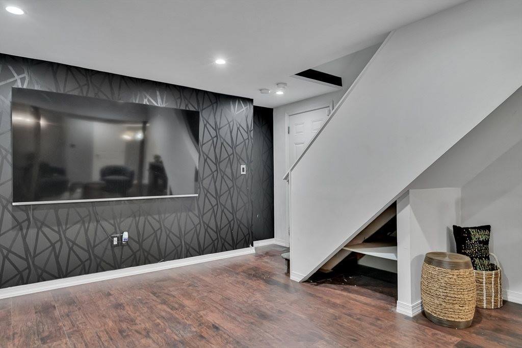 7 Sequoia Dr, Wilmington, MA 01887