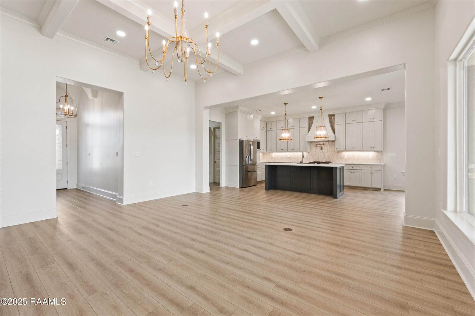 102 Queen Palm Circle, Youngsville, LA 70592