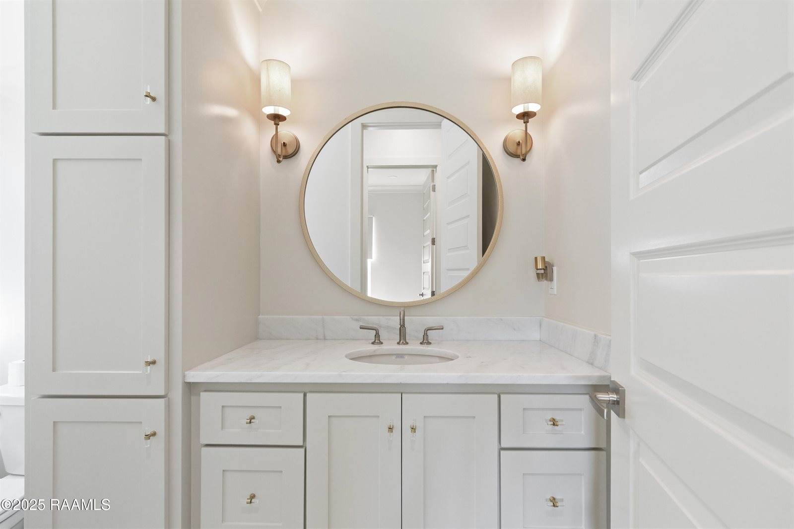 102 Queen Palm Circle, Youngsville, LA 70592