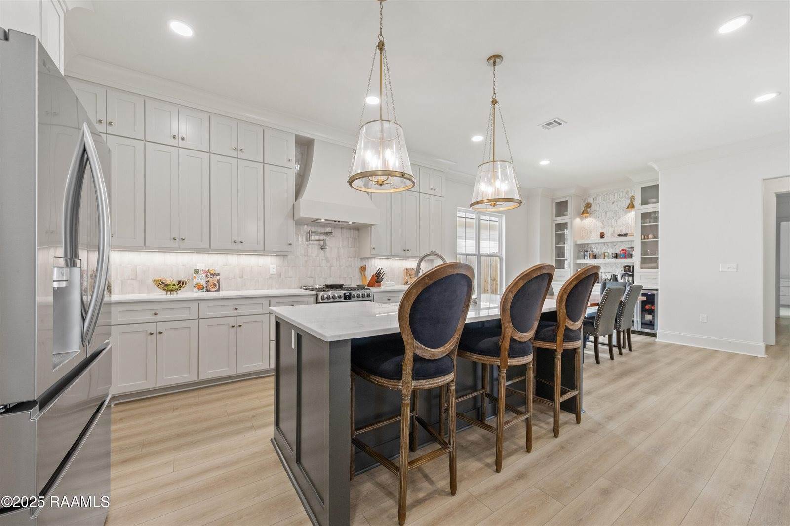 102 Queen Palm Circle, Youngsville, LA 70592