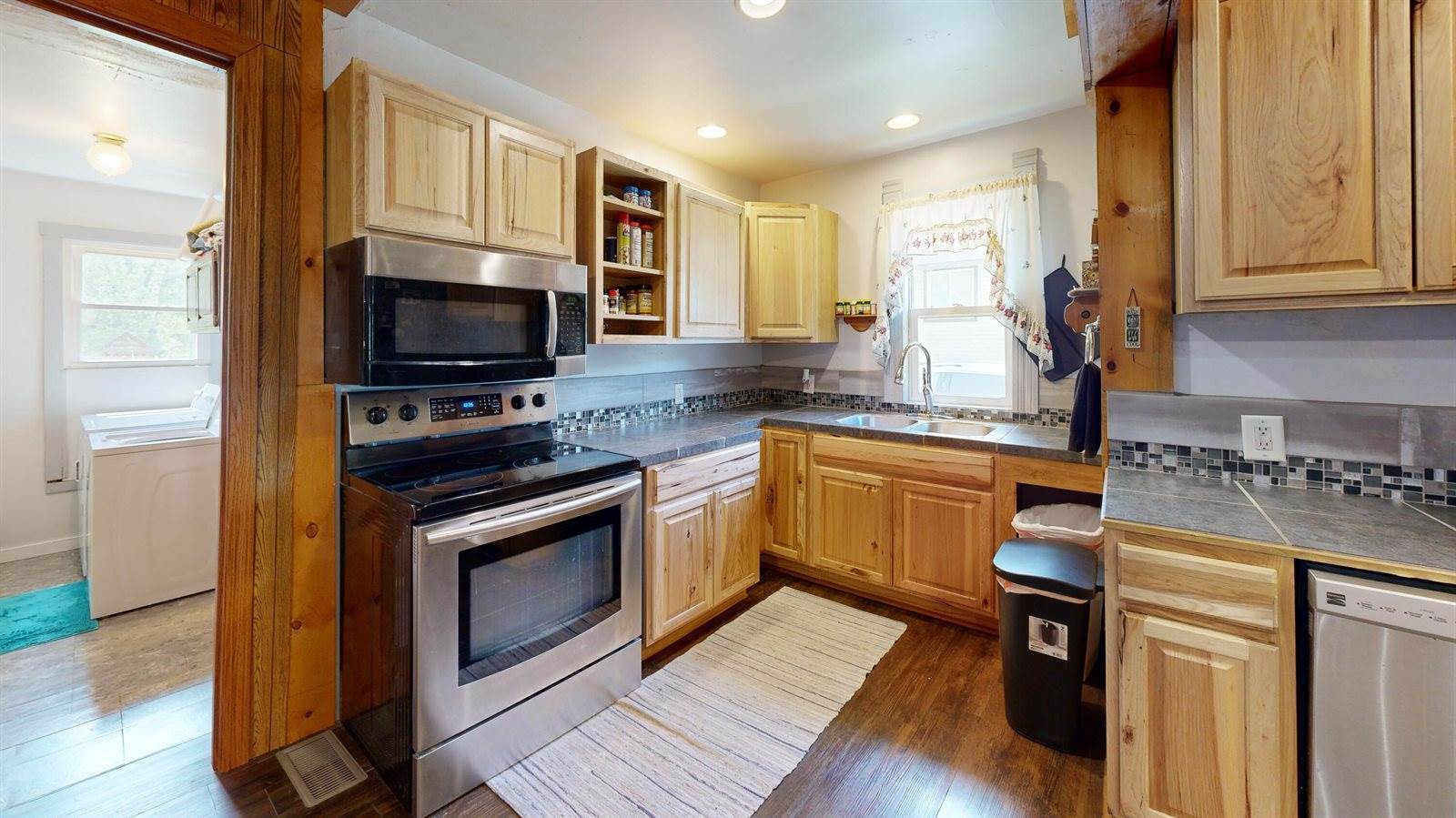 125 W Montgomery St, Sparta, WI 54656