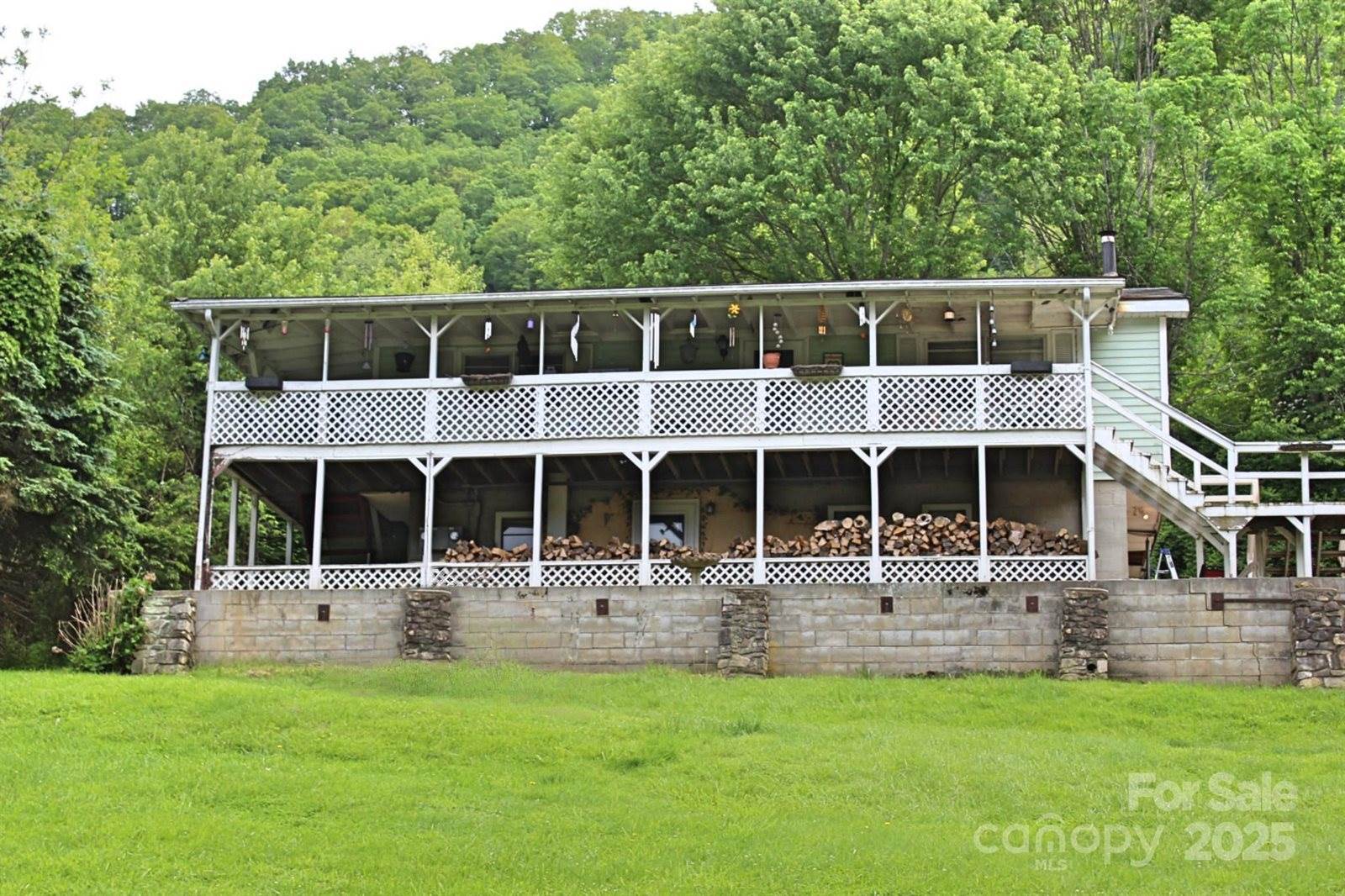 75 Unity Drive, Waynesville, NC 28786