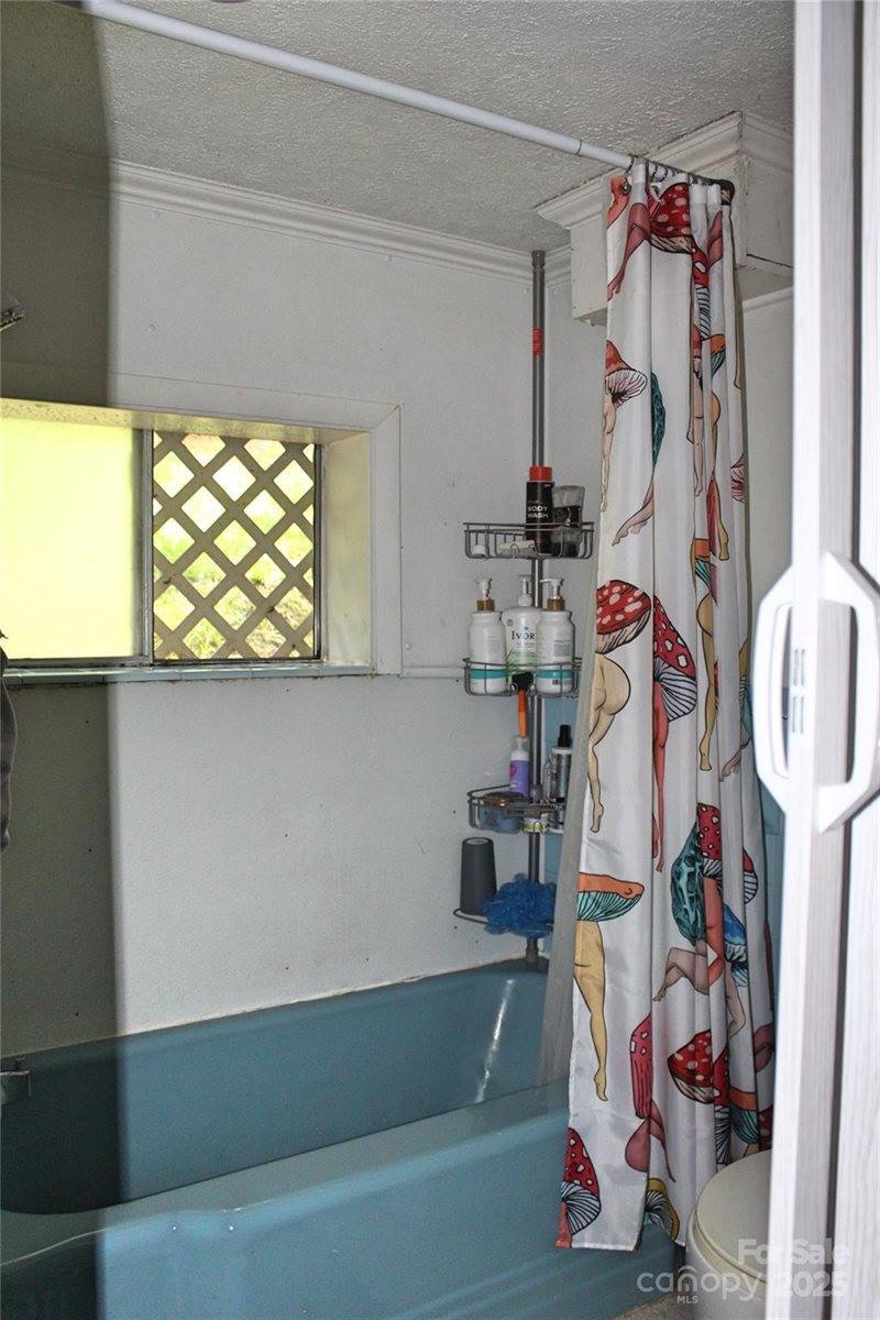 75 Unity Drive, Waynesville, NC 28786