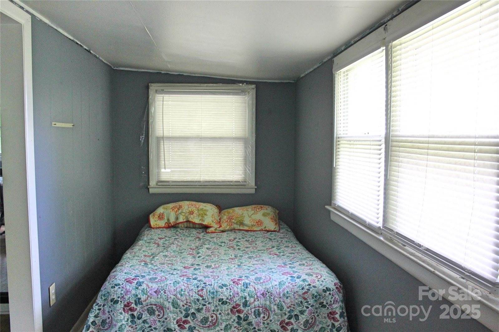 75 Unity Drive, Waynesville, NC 28786