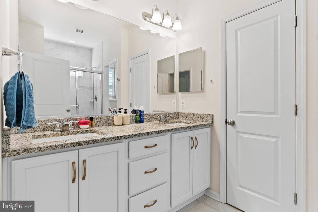 20 Barnhart Circle, Mechanicsburg, PA 17050