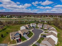 20 Barnhart Circle, Mechanicsburg, PA 17050