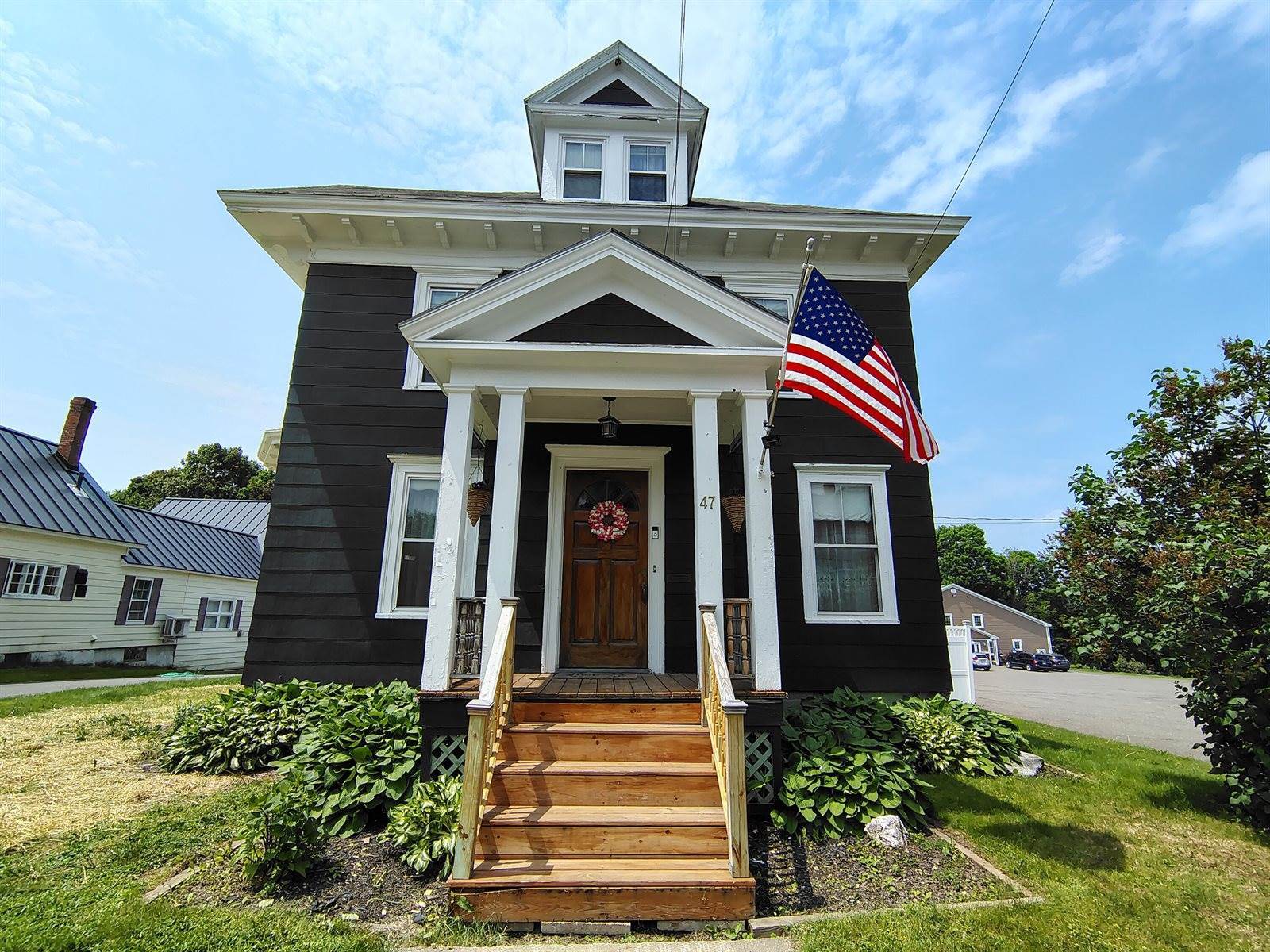 47 High Street, Houlton, ME 04730