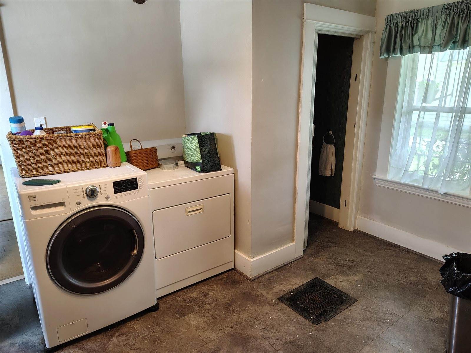 47 High Street, Houlton, ME 04730